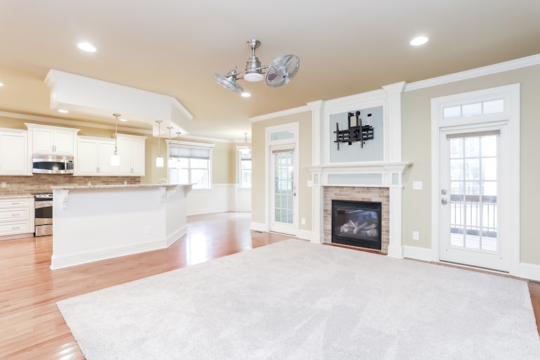 Photo 10 of 25 - 4105 Field Oak Dr, Wake Forest, NC 27587