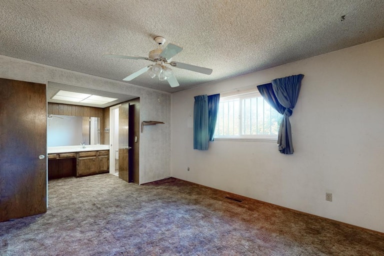Photo 22 of 56 - 1150 Nickel Ln, Yuba City, CA 95991
