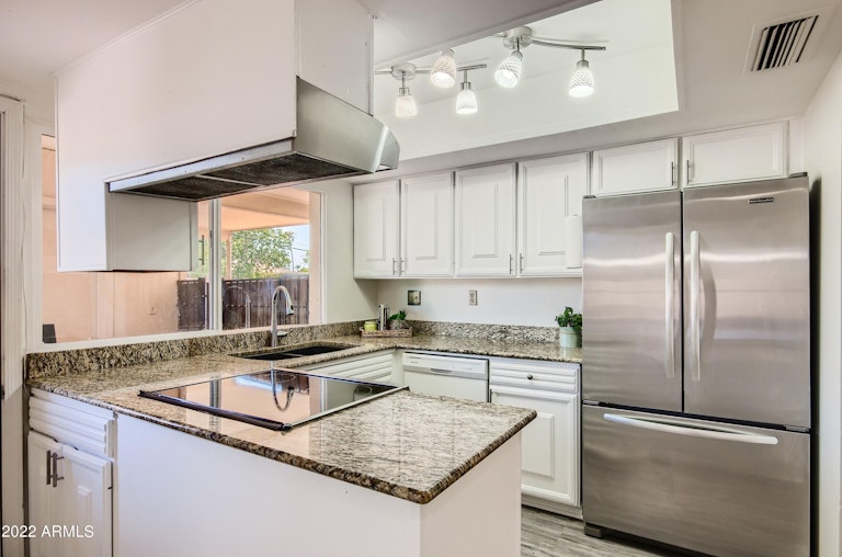 Photo 9 of 17 - 4865 N Granite Reef Rd, Scottsdale, AZ 85251