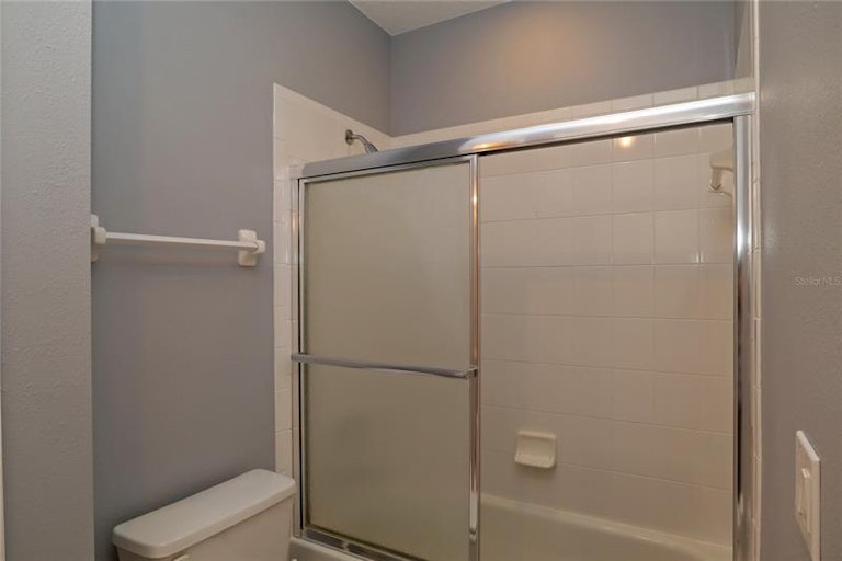 Photo 30 of 54 - 858 Kingsbridge Dr, Oviedo, FL 32765