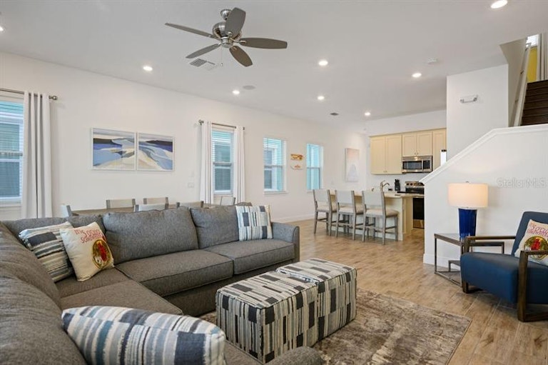Photo 13 of 34 - 8117 SE Surf St #8117, Kissimmee, FL 34747
