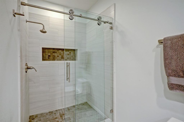 Photo 12 of 20 - 3001 Murworth Dr #501, Houston, TX 77025