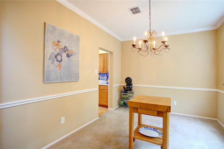 Photo 2 of 17 - 2722 Chatsworth Dr, Grapevine, TX 76051