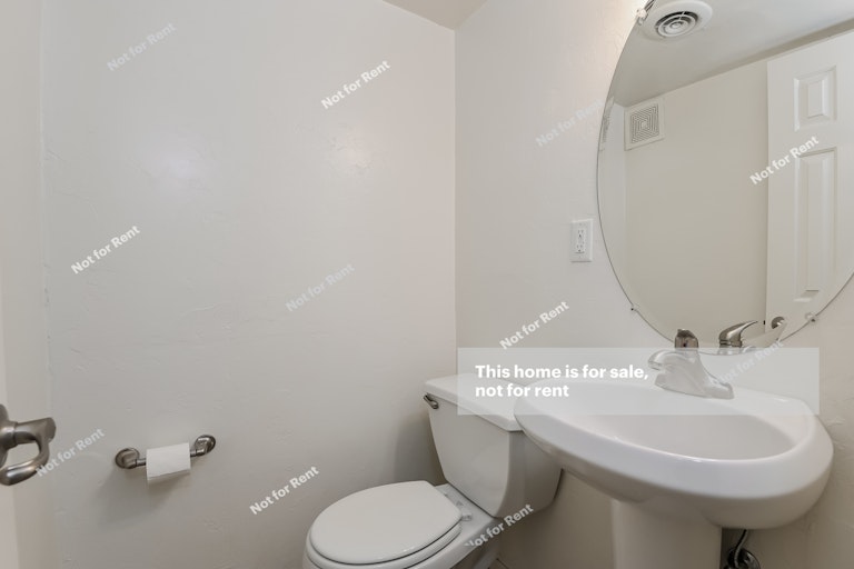 Photo 22 of 25 - 905 N Venice Ave Unit D, Tucson, AZ 85711