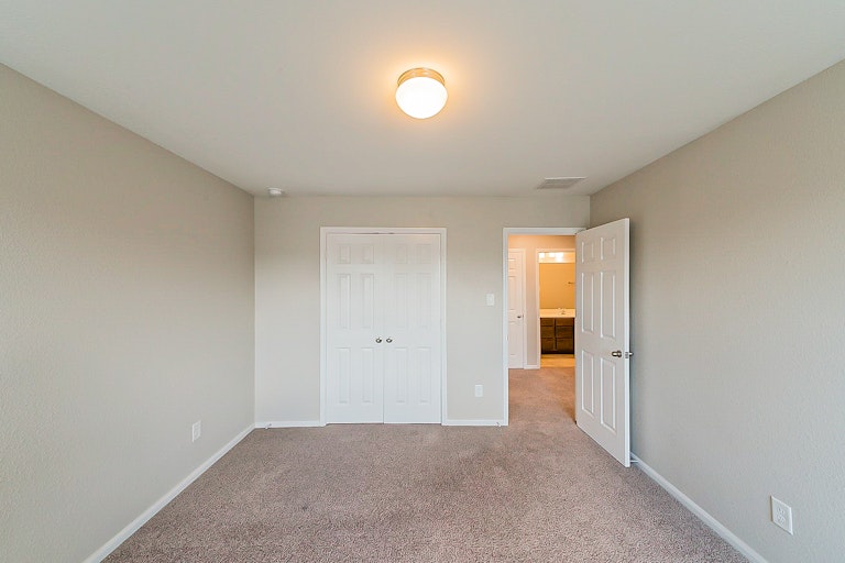 Photo 30 of 36 - 12731 Arcola Valley Ct, Houston, TX 77044