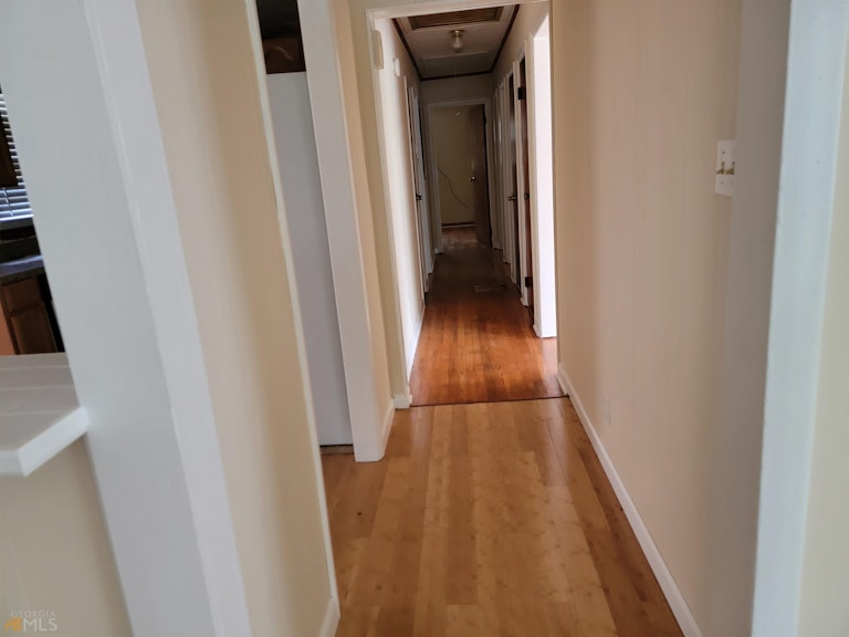 Photo 16 of 20 - 1028 Mountain View Rd NW, Conyers, GA 30012