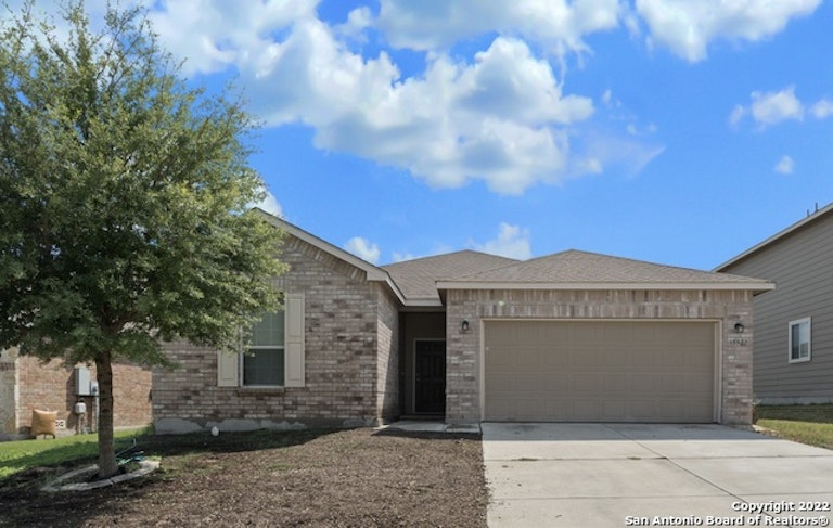 Photo 1 of 18 - 15927 Silver Rose, Schertz, TX 78154
