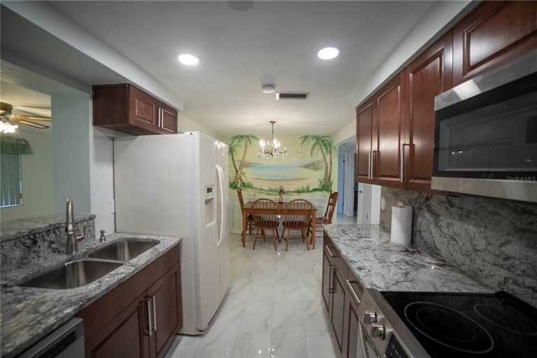 Photo 24 of 72 - 5121 Dove Dr, New Port Richey, FL 34652