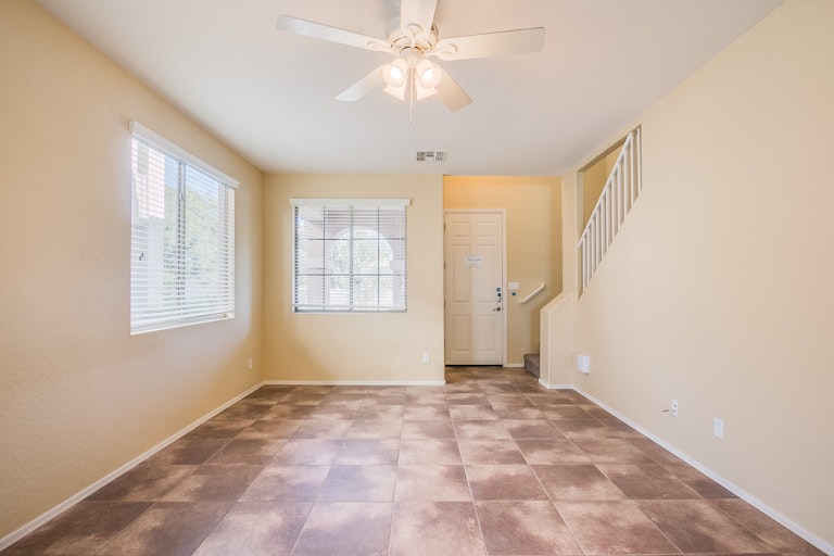 Photo 2 of 29 - 4099 E Santa Fe Ln, Gilbert, AZ 85297