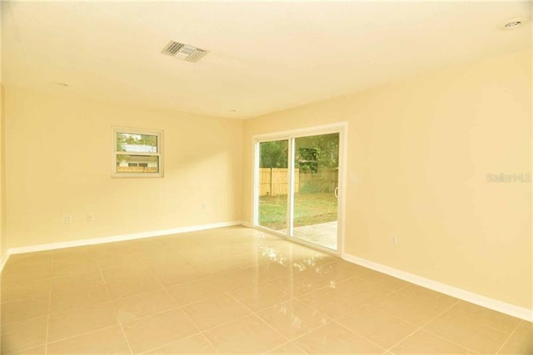 Photo 18 of 22 - 1608 Carroll St, Clearwater, FL 33755
