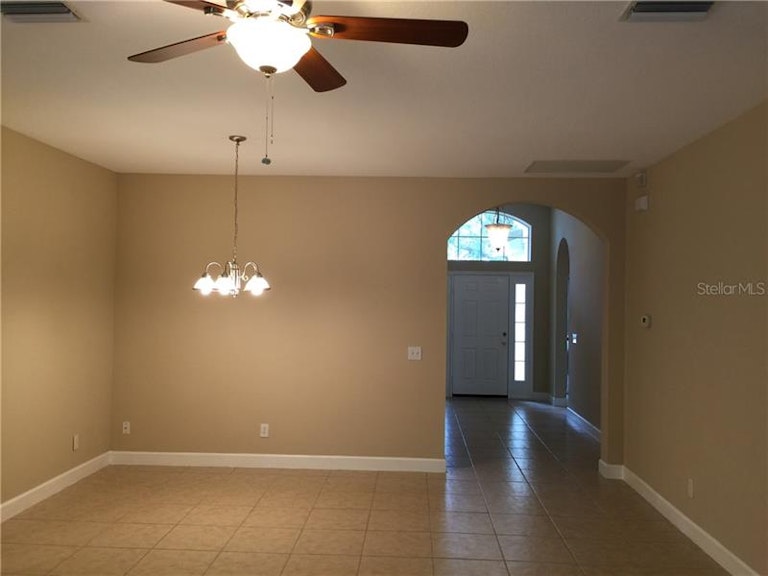 Photo 10 of 24 - 6823 44th Ter E, Bradenton, FL 34203
