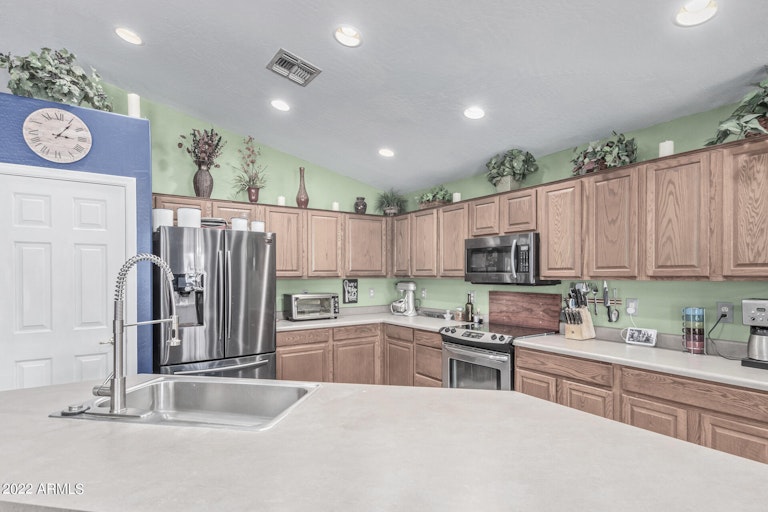 Photo 6 of 27 - 12873 W Aster Dr, El Mirage, AZ 85335