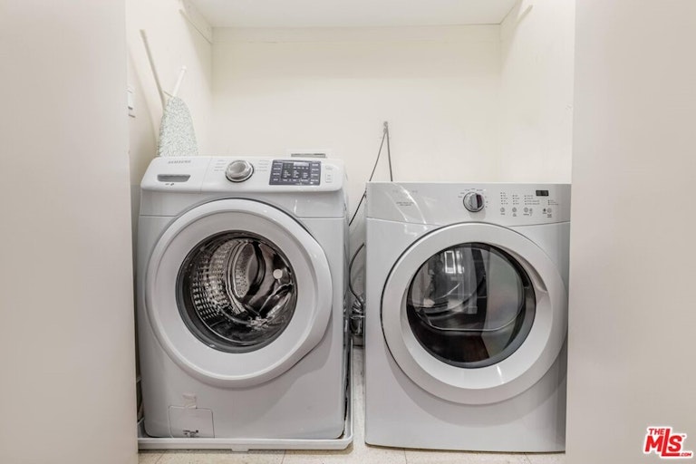 Photo 11 of 19 - 6735 Yucca St #206, Los Angeles, CA 90028