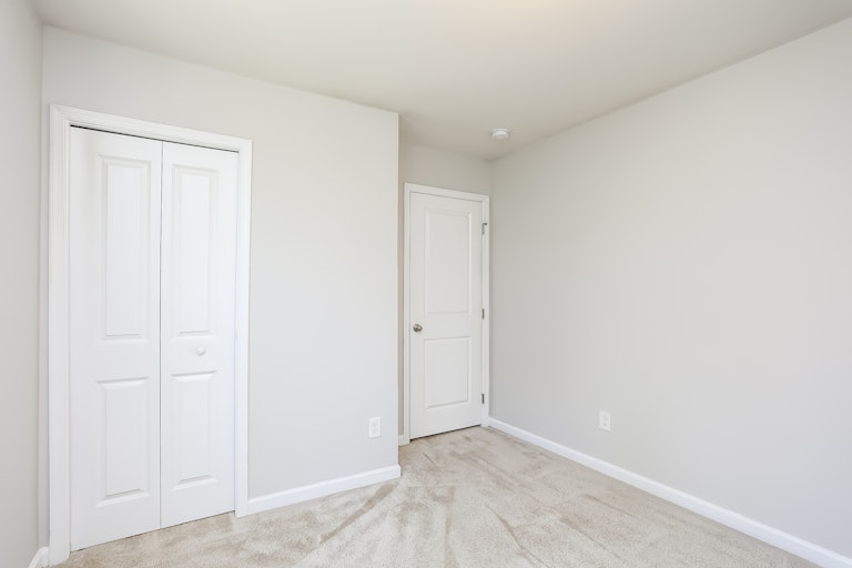 Photo 21 of 25 - 370 Fieldspar Ln, Clayton, NC 27520