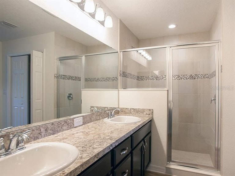 Photo 16 of 18 - 2031 Dexter St, Haines City, FL 33844