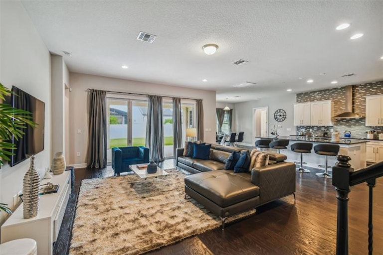 Photo 32 of 77 - 10430 Warrick St, Orlando, FL 32836