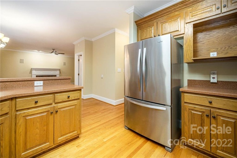 Photo 18 of 48 - 3607 Deruyter Cir, Charlotte, NC 28269