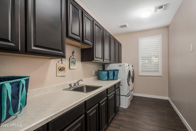Photo 10 of 29 - 2595 E Carob Dr, Gilbert, AZ 85298