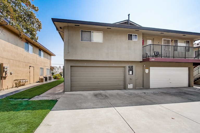Photo 7 of 22 - 4525 Palm Ave #1, Sacramento, CA 95842