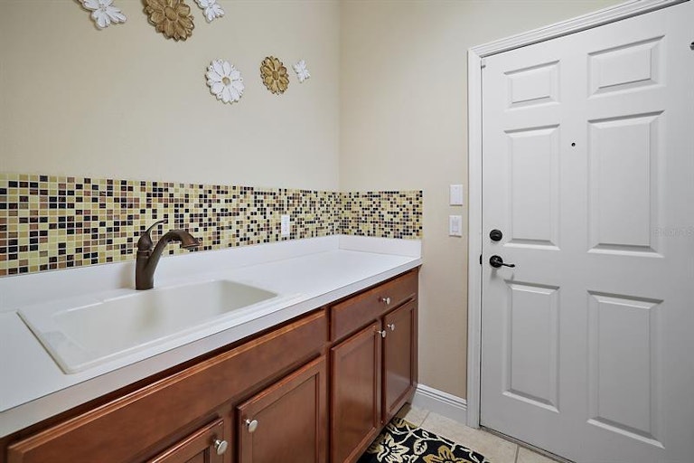 Photo 29 of 39 - 30213 Hackney Loop, Mount Dora, FL 32757