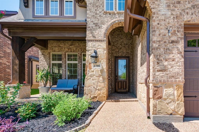Photo 7 of 40 - 2701 Twinflower Dr, Fort Worth, TX 76244