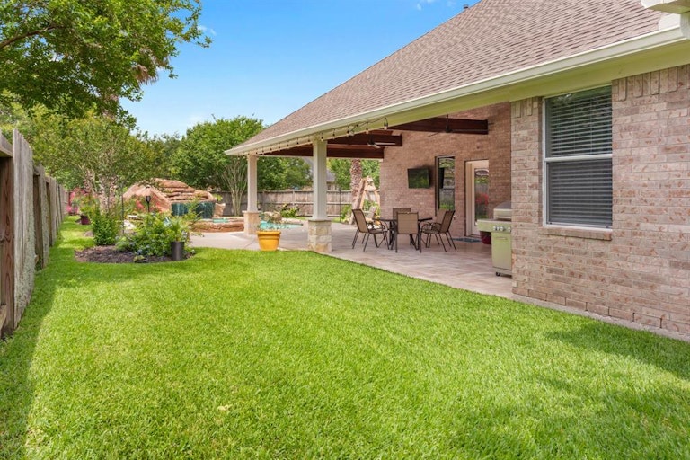 Photo 36 of 39 - 333 Grand Creek Dr, League City, TX 77573