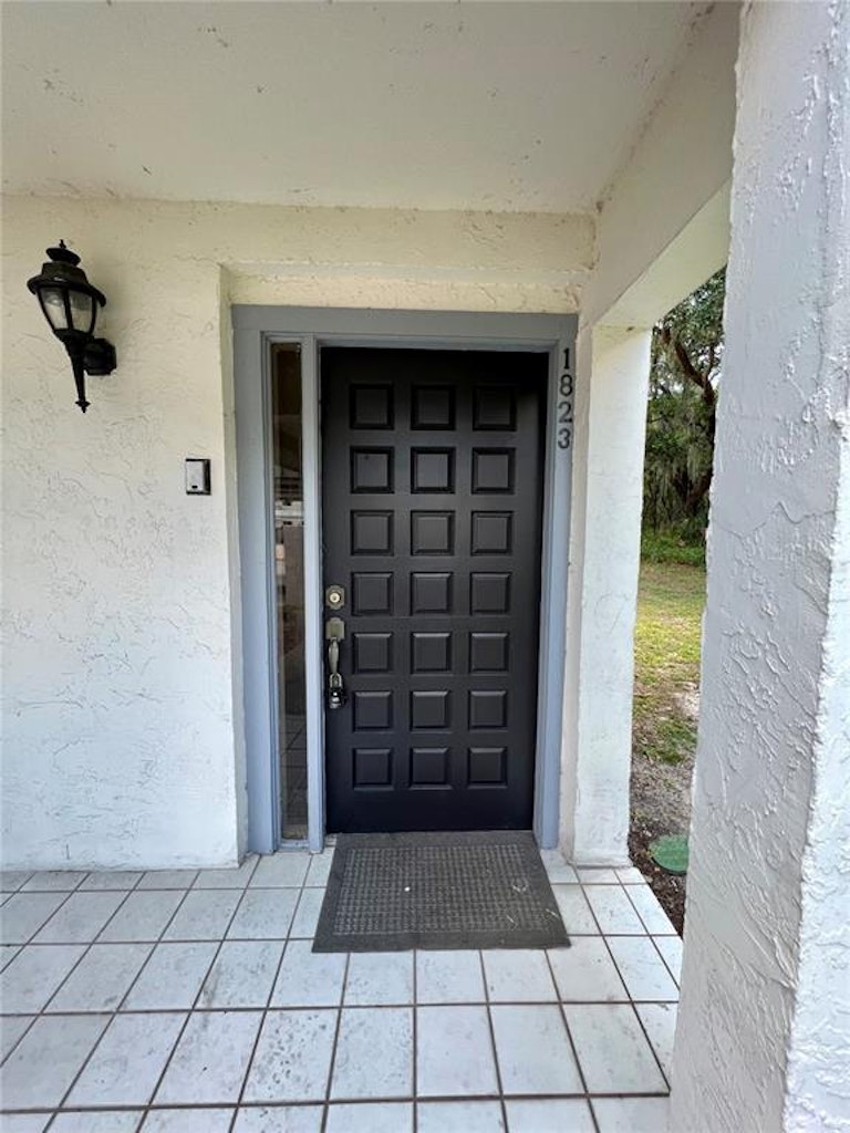 Photo 15 of 55 - 1823 Village Ct #1823, Mulberry, FL 33860
