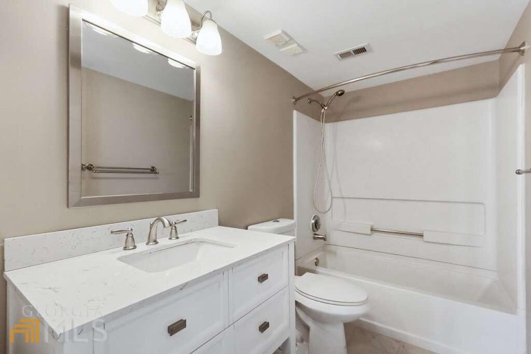 Photo 14 of 41 - 795 Hammond Dr #1113, Atlanta, GA 30328