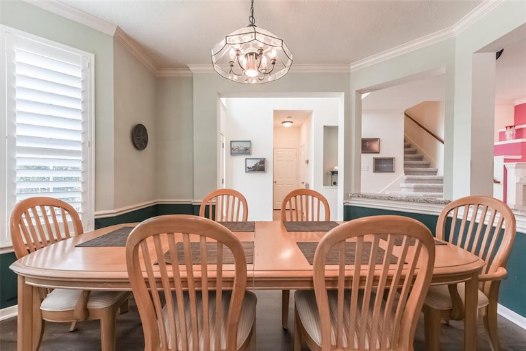 Photo 8 of 26 - 9811 Therrell Dr, Houston, TX 77064