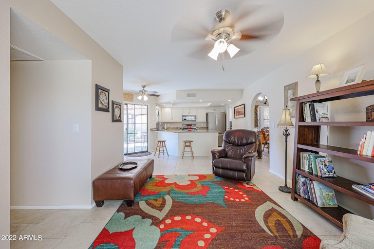 Photo 21 of 38 - 5207 E Half Moon Dr, Phoenix, AZ 85044