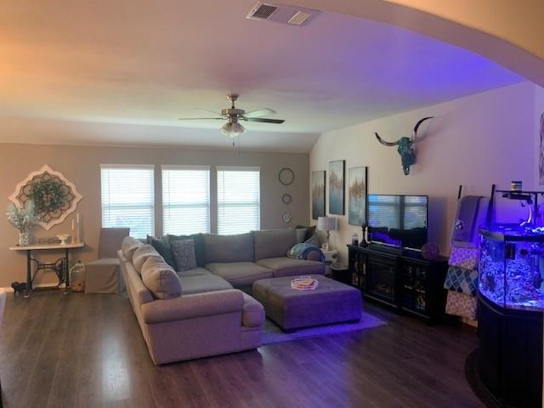 Photo 4 of 20 - 3512 Brazos Dr, Little Elm, TX 75068