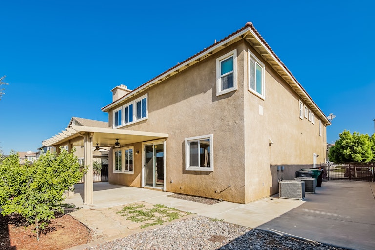 Photo 7 of 27 - 38435 Rancho Vista Dr, Beaumont, CA 92223