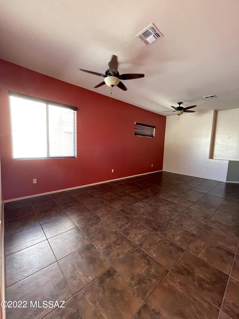 Photo 12 of 28 - 10405 S Painted Mare Dr, Vail, AZ 85641