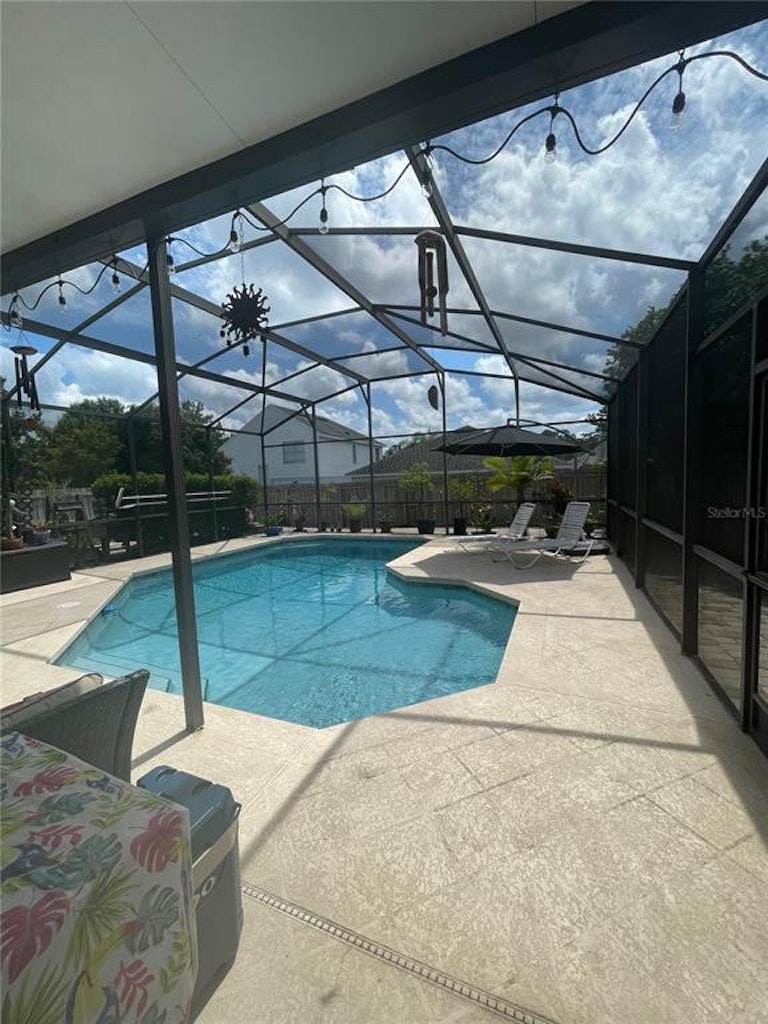 Photo 32 of 50 - 10521 Cherry Oak Cir, Orlando, FL 32817
