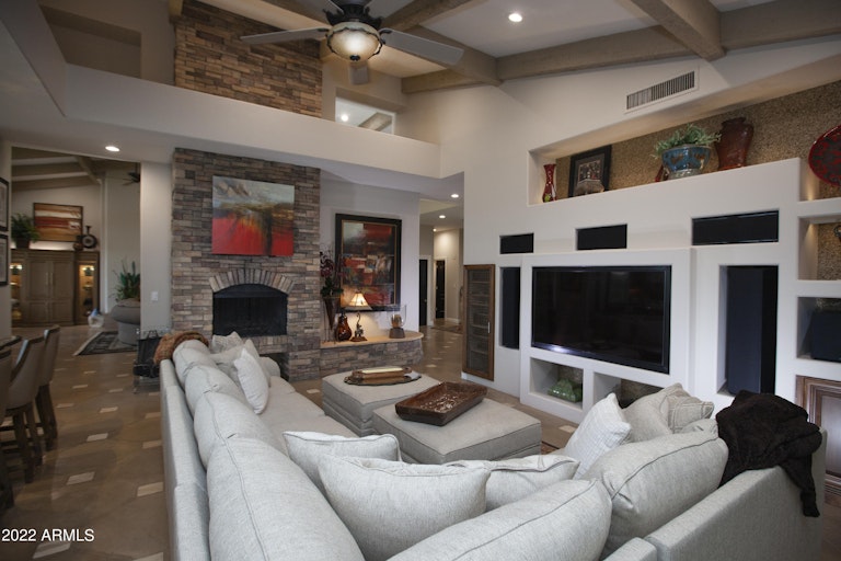 Photo 12 of 43 - 8190 E Kalil Dr, Scottsdale, AZ 85260