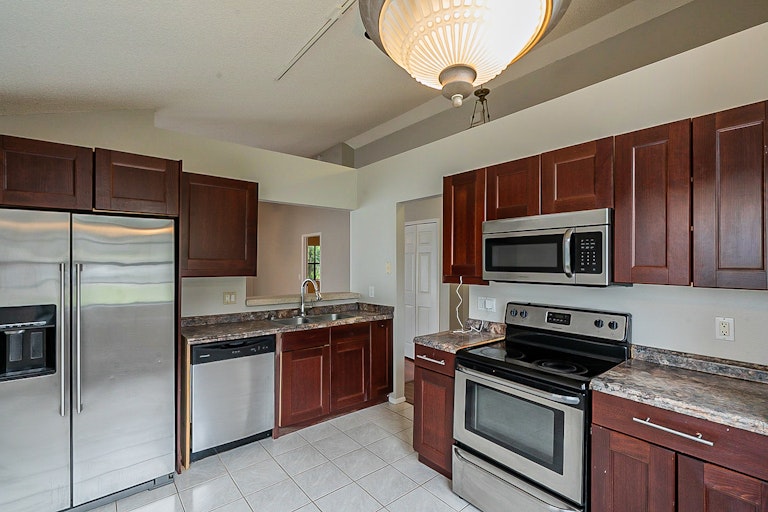 Photo 8 of 29 - 3009 Weymouth Ct, Apopka, FL 32703