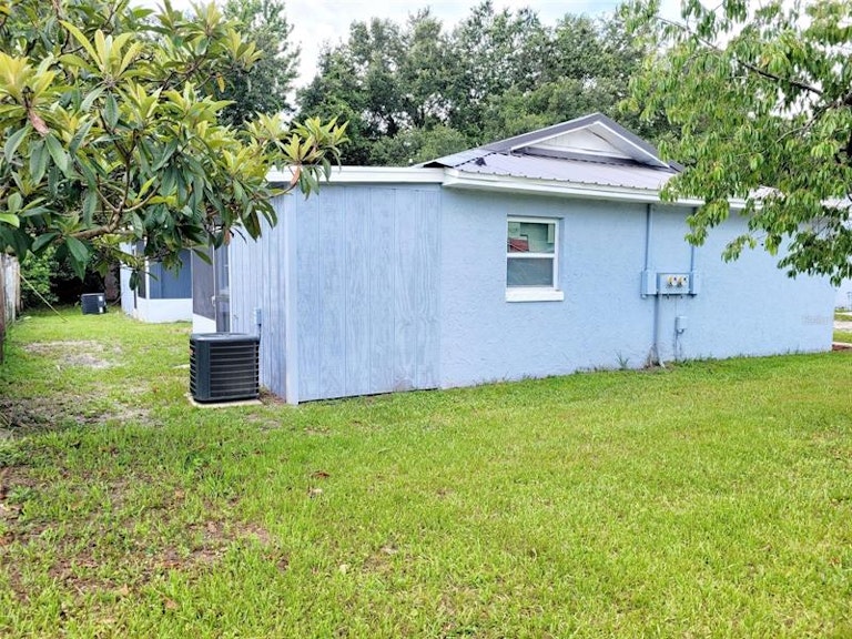 Photo 11 of 12 - 1701 Birchwood Cir, Leesburg, FL 34748