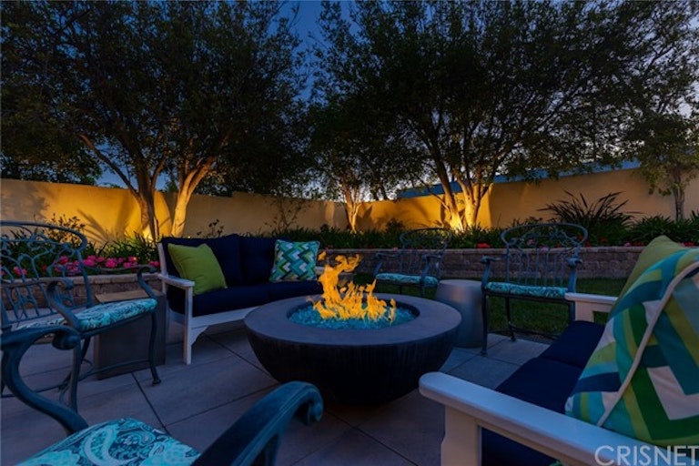 Photo 9 of 75 - 10749 Baile Ave, Chatsworth, CA 91311