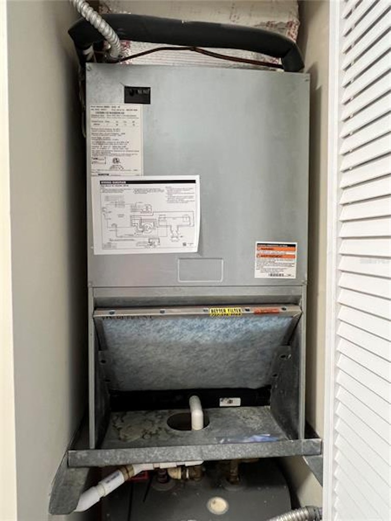 Photo 29 of 40 - 635 30th Ave W Unit F306, Bradenton, FL 34205