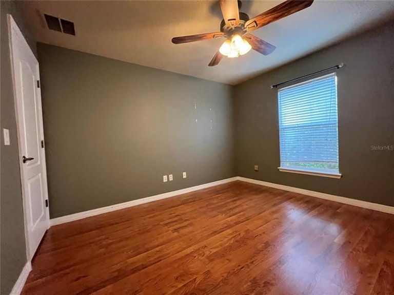 Photo 12 of 25 - 133 Costa Loop, Auburndale, FL 33823