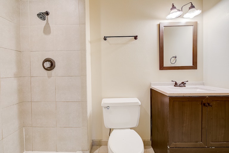 Photo 14 of 25 - 638 S Youngfield Ct, Lakewood, CO 80228