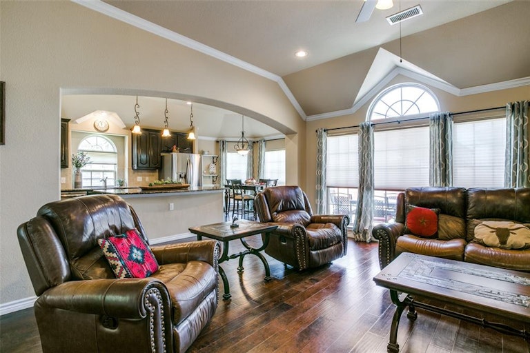 Photo 15 of 27 - 9617 Saltbrush St, Fort Worth, TX 76177