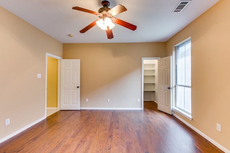 Photo 21 of 34 - 1422 Tascosa Ct, Allen, TX 75013