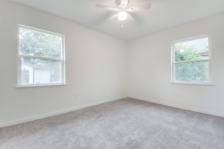 Photo 21 of 25 - 7309 Embassy St, Dallas, TX 75217
