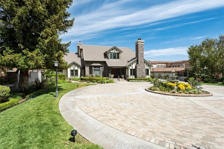 Photo 5 of 52 - 3795 Valencia Ave, San Bernardino, CA 92404