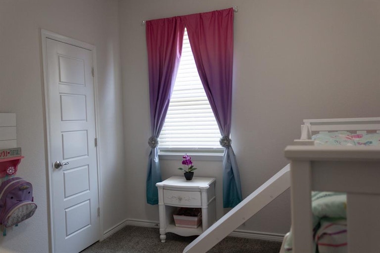 Photo 11 of 31 - 418 Pleasant Hill Ln, Fate, TX 75189