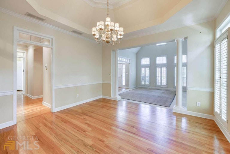 Photo 5 of 50 - 5770 Cameron Hall Pl, Atlanta, GA 30328