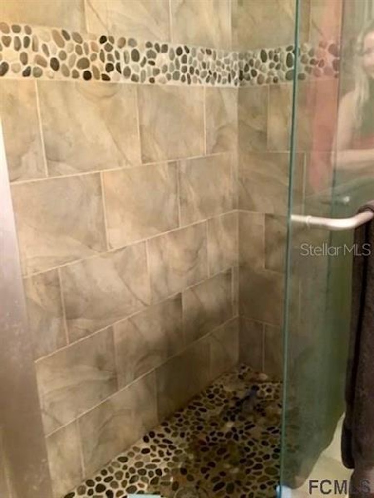 Photo 9 of 22 - 5 Wendi Ln, Palm Coast, FL 32137