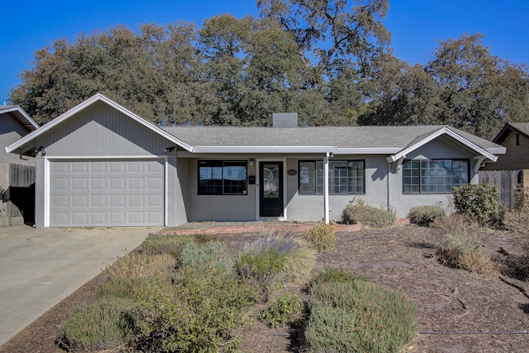 Photo 1 of 61 - 7333 Oakberry Way, Citrus Heights, CA 95621