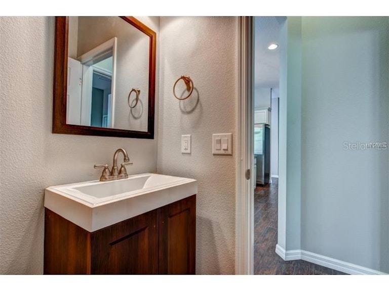 Photo 19 of 25 - 5820 Denison Dr, Venice, FL 34293